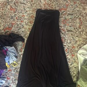 Back strapless old grad dress(price negotiable)